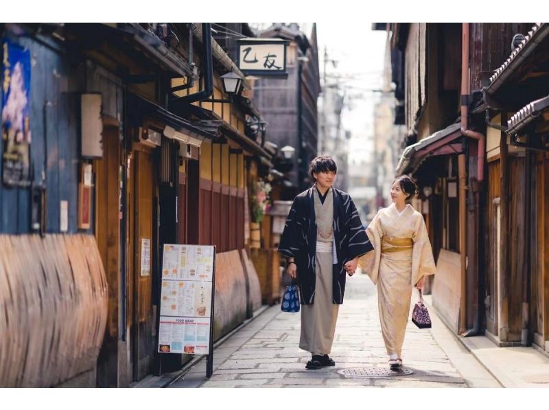 【東京・浅草寺】カップルプラン着物・浴衣レンタルの紹介画像