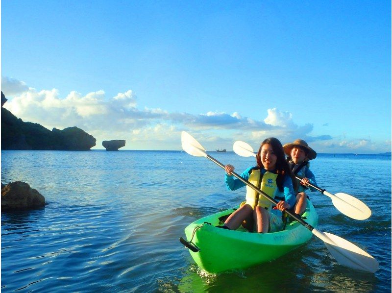 [Okinawa ・ Onna village] Adventure tour of sunset kayakの紹介画像