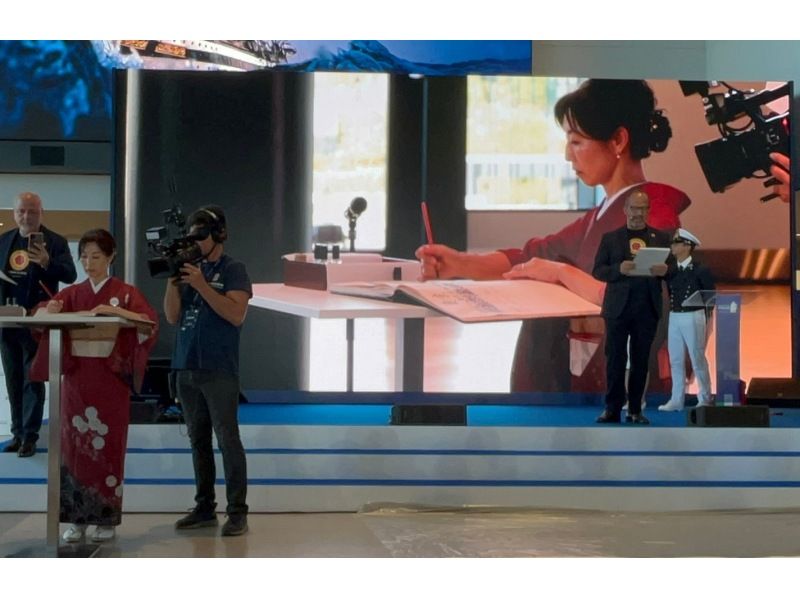 【Ginza, Tokyo】Experience of Japanese calligraphy and Seal carvingの紹介画像