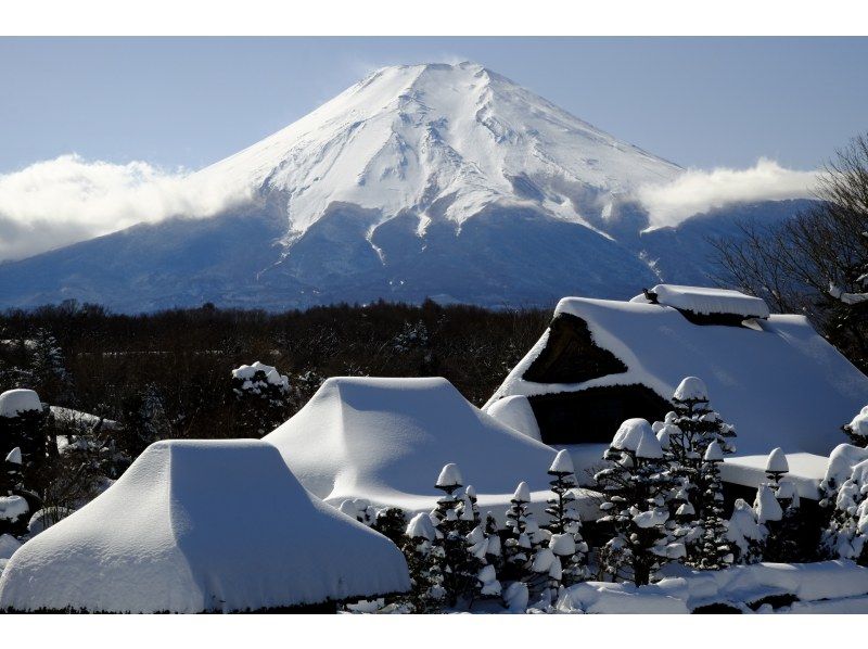 = Guided tour = World Heritage Site Oshino Hakkaiの紹介画像
