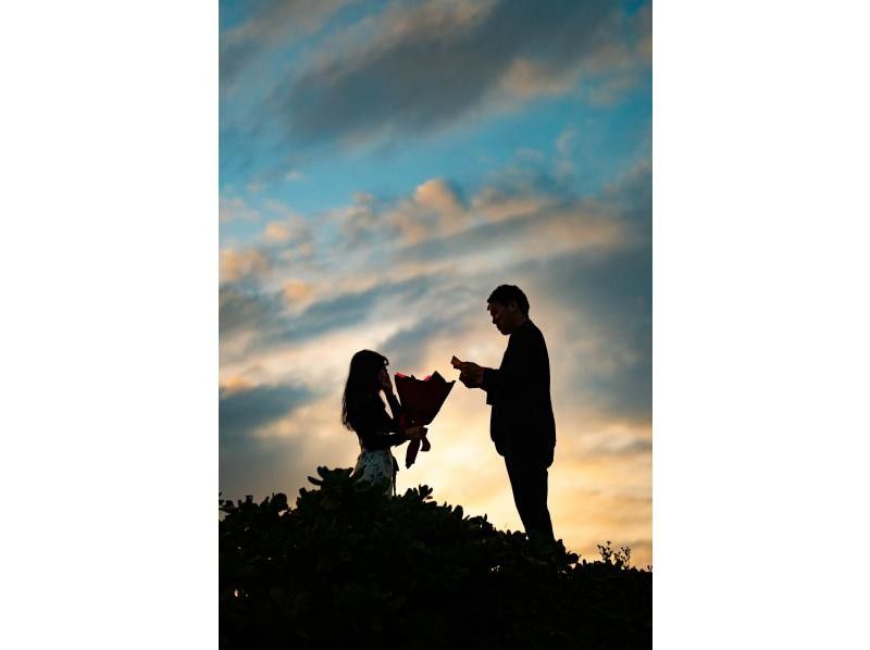 ＜沖縄・読谷　残波＞選べるフォトツアー＊サプライズ,プロポーズ、家族写真をドローン、ムービー入れながらの紹介画像