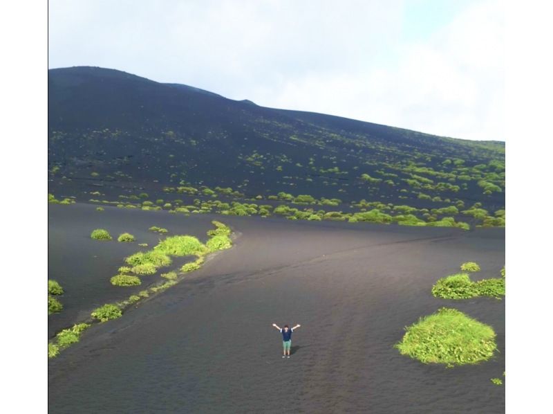 伊豆大島，由無人機 ZONOTEC 拍攝