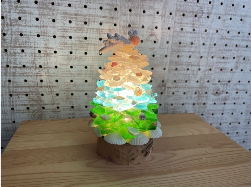 [Hyogo/Kobe] Make a handmade "Christmas tree lampshade" using gifts from the sea!の紹介画像