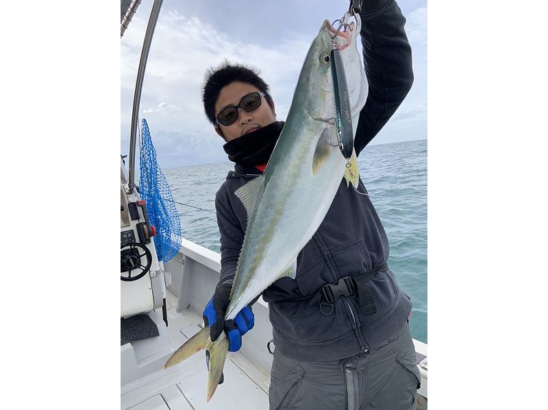 [Shizuoka, off the coast of Lake Hamana, near Enshu Nada] 5-hour Enshu Nada casting tour! School also available | Beginners welcome | We'll teach you how to enjoy fishing ♪の紹介画像