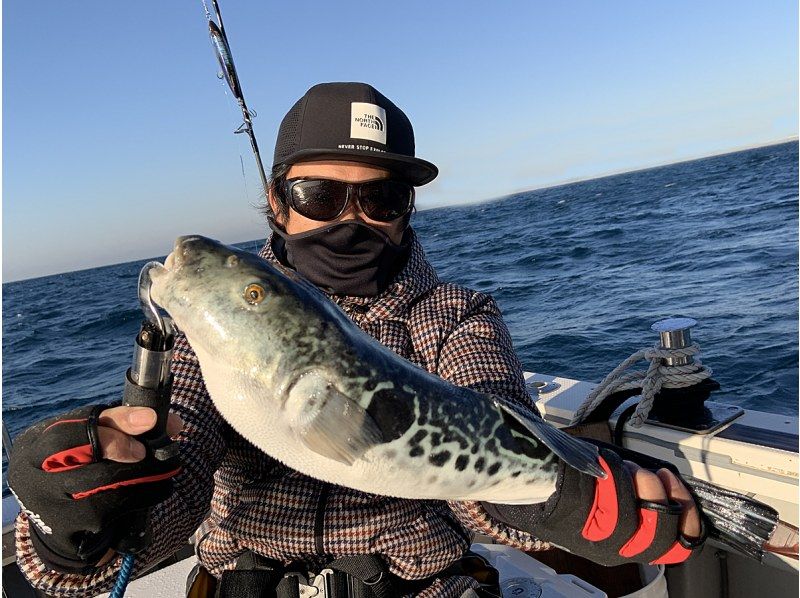 [Shizuoka, off the coast of Lake Hamana, near Enshu Nada] 8-hour Enshu Nada casting tour! School also available | Beginners welcome | We'll teach you how to enjoy fishing ♪の紹介画像