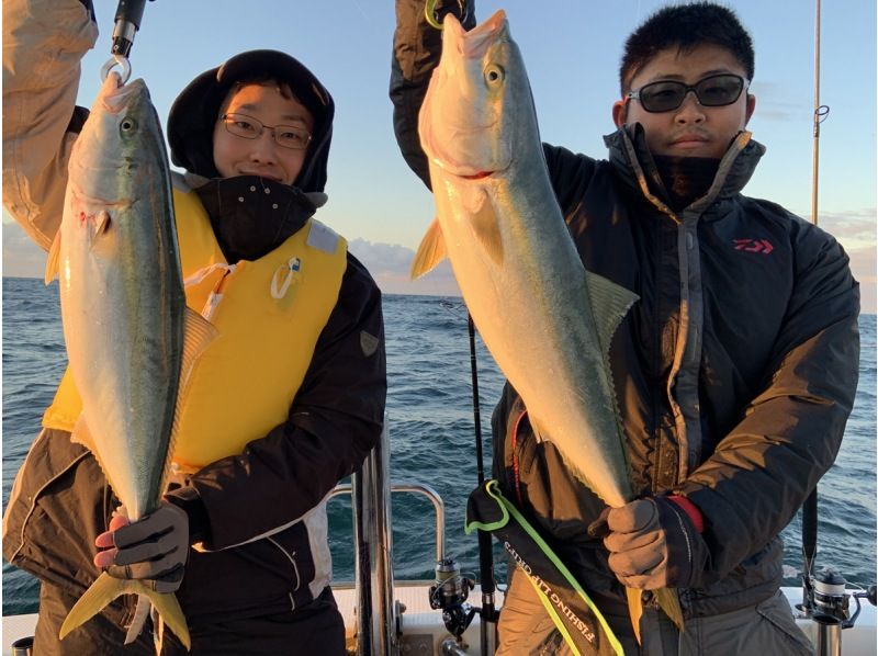 [Shizuoka, off the coast of Lake Hamana, near Enshu Nada] 8-hour Enshu Nada casting tour! School also available | Beginners welcome | We'll teach you how to enjoy fishing ♪の紹介画像