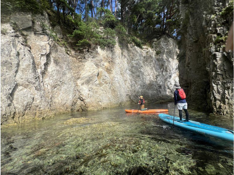 岩手県宮古市　極楽浄土SUP浄土ヶ浜　SUP体験〜初心者から上級者まで対応　お子様も一緒に親子SUP可。綺麗で透明度の高い海をクルージングの紹介画像