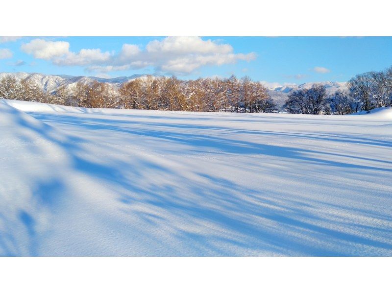 【長野・飯山】午後からゆっくり初めての雪上散歩　信濃平駅から徒歩10分の針湖池周辺でスノーシューorネイチャースキー　プライベートツアー