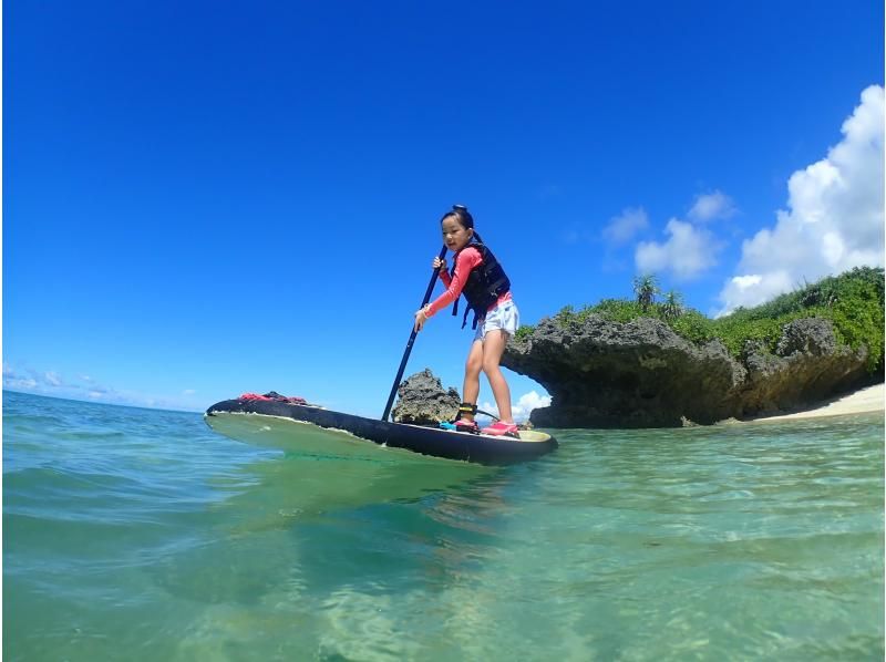 【沖縄北部／美ら海近く】貸切で海の冒険へ♪SUP＆シュノーケリング／写真無料プレゼント♪の紹介画像