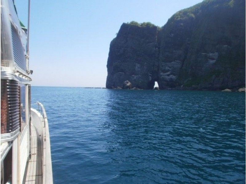 【北海道・小樽】貸切でご案内！「小樽海岸の～んびりクルーズ」｜プライベート空間と船上からの特別な景色をお楽しみください♪｜の紹介画像
