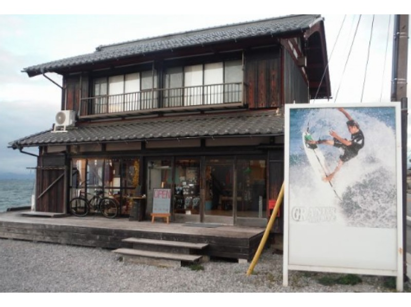 【滋賀・米原・SUP】１組限定＆レッスン＆ガイド付きで安心！琵琶湖でSUP体験（2時間）の紹介画像