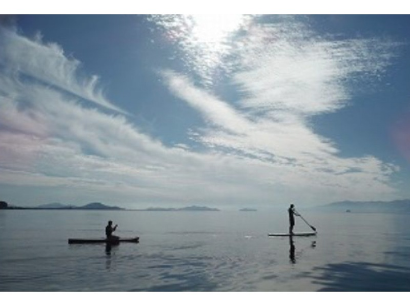 【滋賀・米原・SUP】１組限定＆レッスン＆ガイド付きで安心！琵琶湖でSUP体験（2時間）の紹介画像