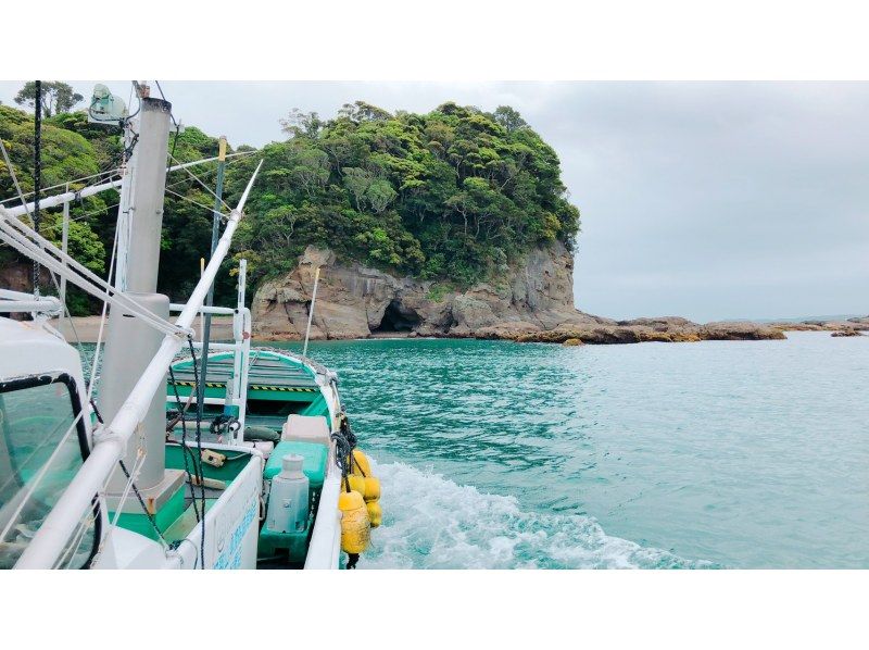 [Wakayama Kushimoto Kii Oshima] Inexperienced / Beginners welcome Uninhabited island exploration tour with pirate legends [Sea kayaking]の紹介画像