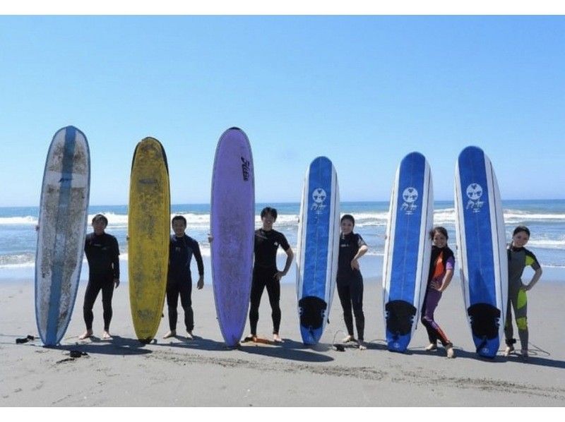 Spring sale underway! [Surfing rental] For those who want to practice slowly and independently ☆ You can practice on the sea in front of the shop!の紹介画像