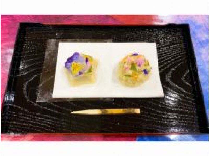 SALE！【京都・下京区】花和菓子作り体験とお点前体験の紹介画像
