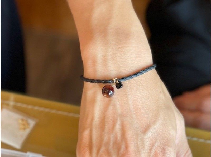 【福岡・糸島】アクセサリー制作体験  人気「革ひものブレスレット作り」初心者OK！思い出作りに♡の紹介画像