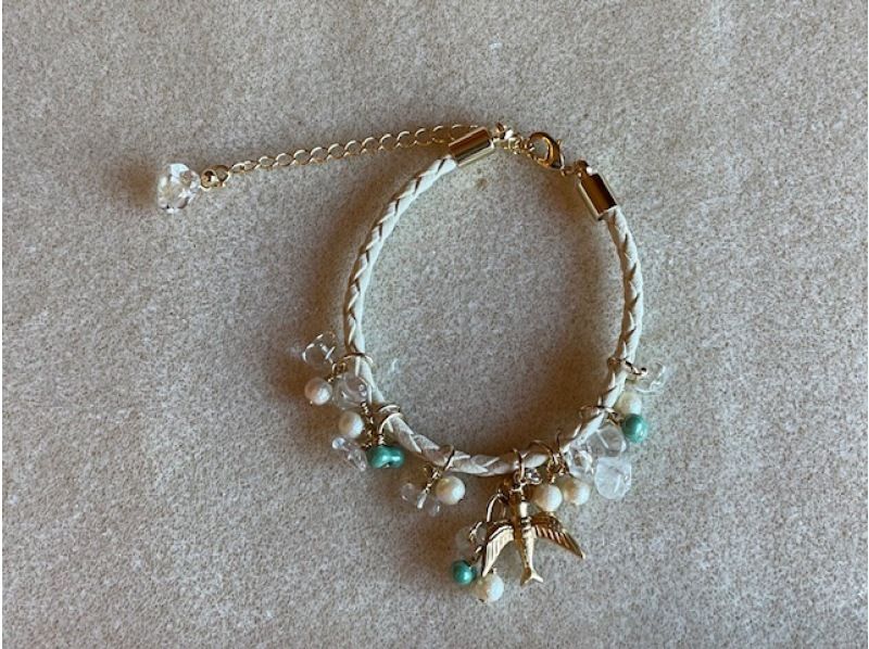 【福岡・糸島】アクセサリー制作体験  人気「革ひものブレスレット作り」初心者OK！思い出作りに♡の紹介画像