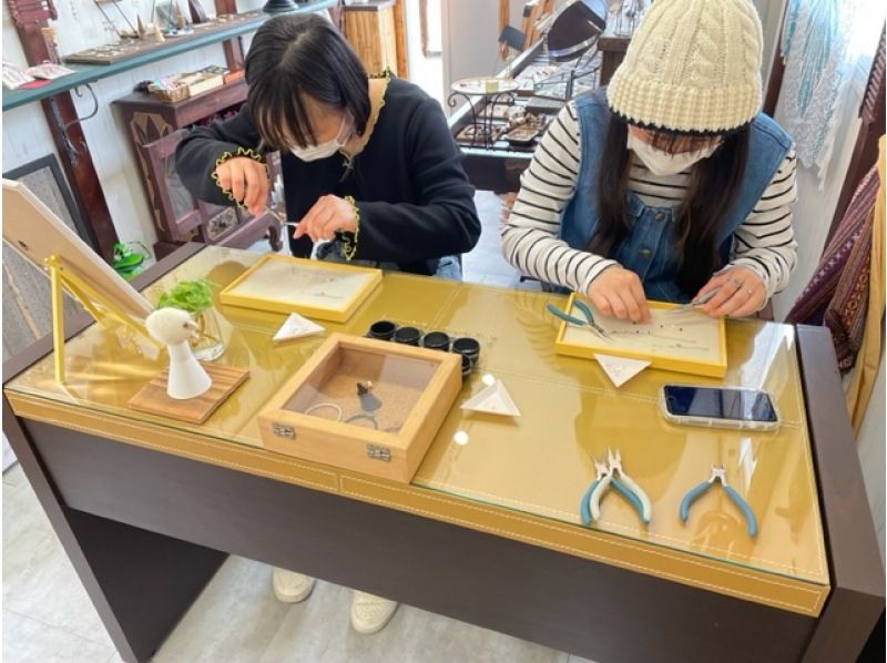 【福岡・糸島】アクセサリー制作体験  女性に人気「チェーンブレスレット作り」＊しずく型ビーズ使用＊　初心者OK！思い出作りに♡の紹介画像