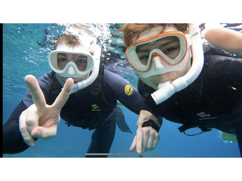 当日予約OK≪青の洞窟1組貸切シュノーケル》5歳から69歳！周りを気にしない貸切！家族やカップルに人気の写真動画無料❗送迎相談可の紹介画像