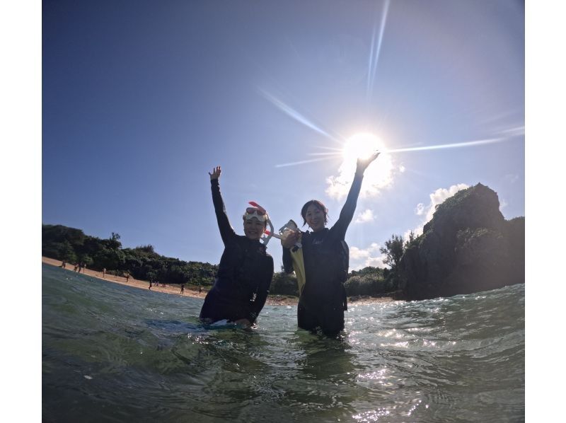 Same-day reservations accepted ≪Blue Cave 3900 yen❗️Private snorkeling available for 2 people or more》Popular with families and couples No additional charge for photos and videos❗Ages 5 to 69 Pick-up and drop-off availableの紹介画像
