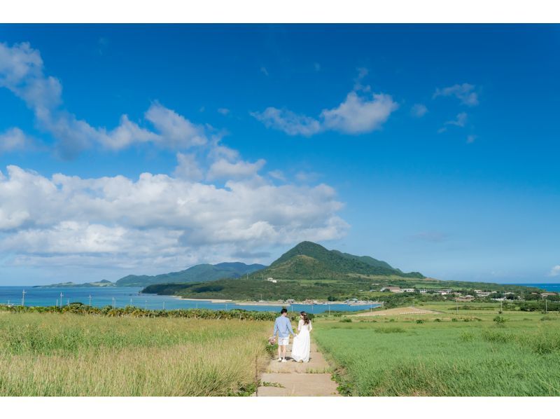 [沖繩石垣島]世界第一！石垣島體驗寫真婚紗♪一整天的婚紗攝影、收穫體驗、日落三線表演！の紹介画像