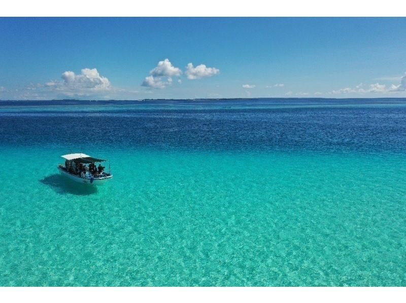 当日予約歓迎！人気NO.1★八重干瀬シュノーケルツアー《ドローン撮影&高画質水中カメラ無料レンタル&撮影データ全部プレゼント》の紹介画像