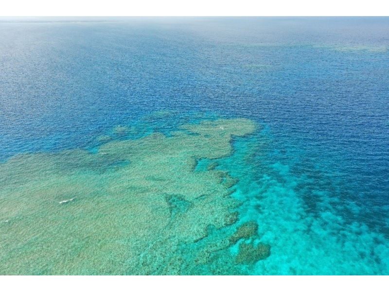 当日予約歓迎！人気NO.1★八重干瀬シュノーケルツアー《ドローン撮影&高画質水中カメラ無料レンタル&撮影データ全部プレゼント》の紹介画像