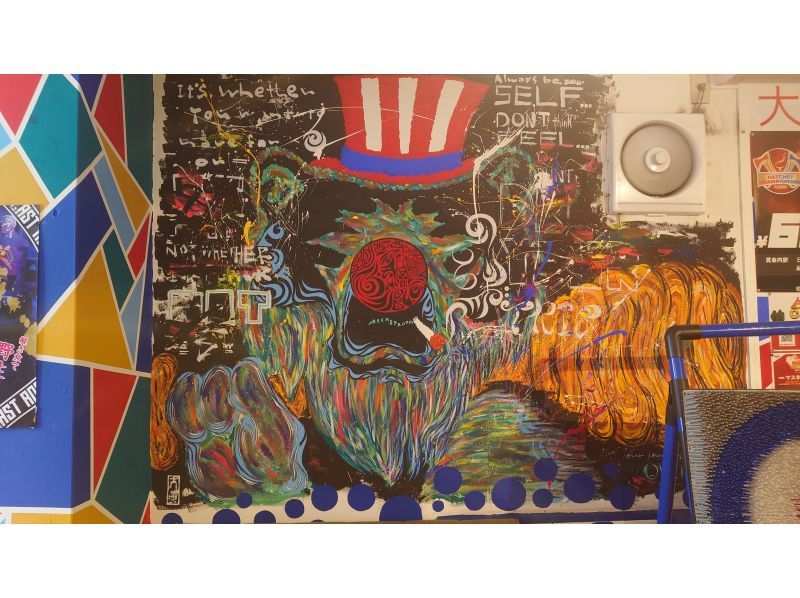 【東京・池袋】アメリカで大流行！AXE THROWING｜爽快度MAX！ダーツのように斧を投げて得点を競い合おう！の紹介画像