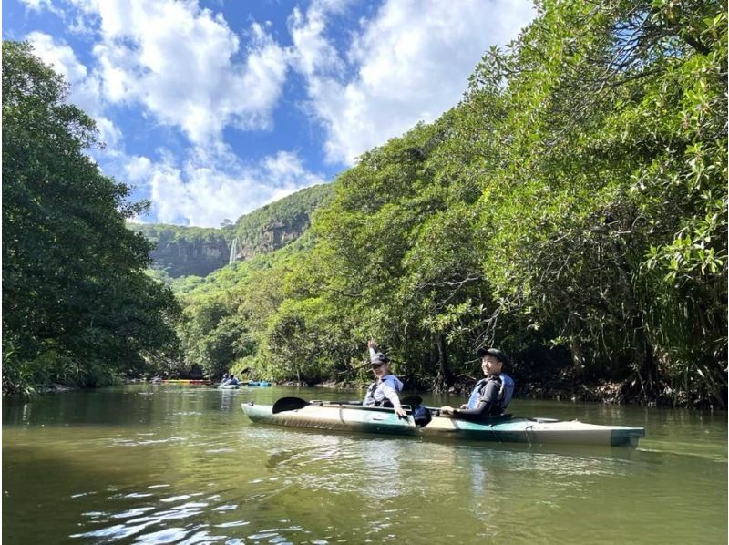 [Okinawa Iriomote Island] canoeing and trekking! Pinaisara Waterfall Basin 4 hours Short Course ♪