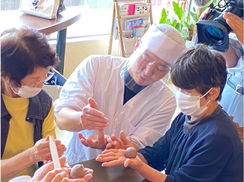 [Shimane/ Izumo] Izumo's Japanese sweets making experience at the cafe "Kissa & co" run by a long-established Japanese sweets shop ♪の紹介画像