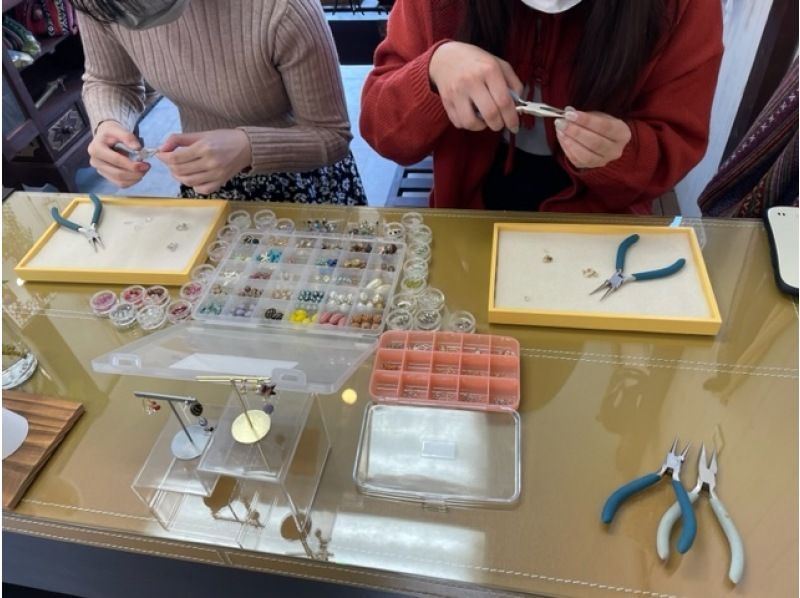 【福岡・糸島】アクセサリー制作体験  New！！「お手軽ピアス or イヤリング作り」初心者OK！思い出作りに♡の紹介画像