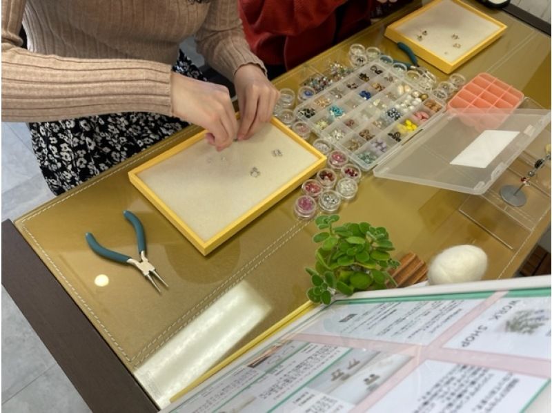 【福岡・糸島】アクセサリー制作体験  New！！「お手軽ピアス or イヤリング作り」初心者OK！思い出作りに♡の紹介画像