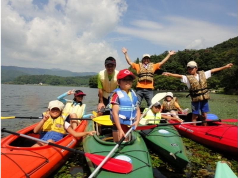 【滋賀・奥琵琶湖】夏の涼風を探しに行こう！大浦湾・奥出湾カヌー体験ツア（半日・午前）の紹介画像