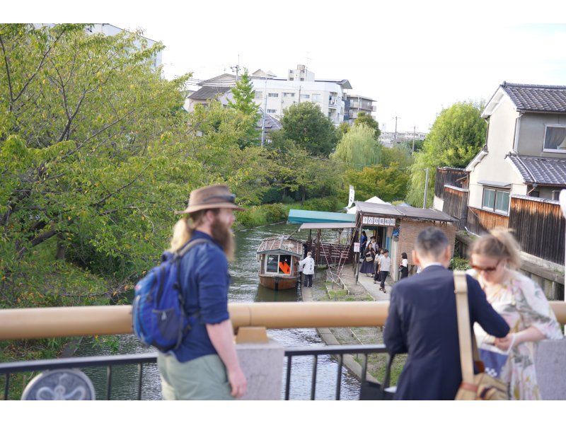 【京都・伏見】オータムセール！日本三大酒処伏見の酒蔵と幕末の史跡街歩き3時間ツアー！大吟醸含む日本酒テイスティング・清酒アイス付（夏秋限定）の紹介画像