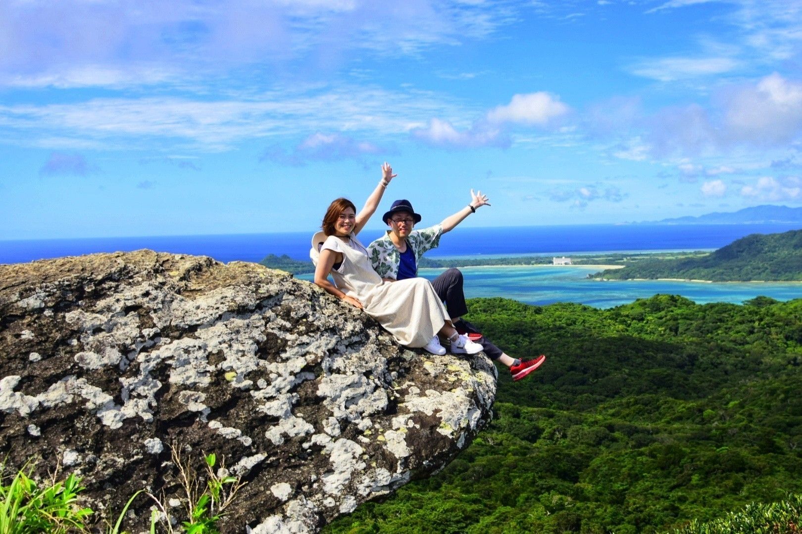 一對夫婦正在享受石垣島冒險攝影之旅 KIBOU 的旅行