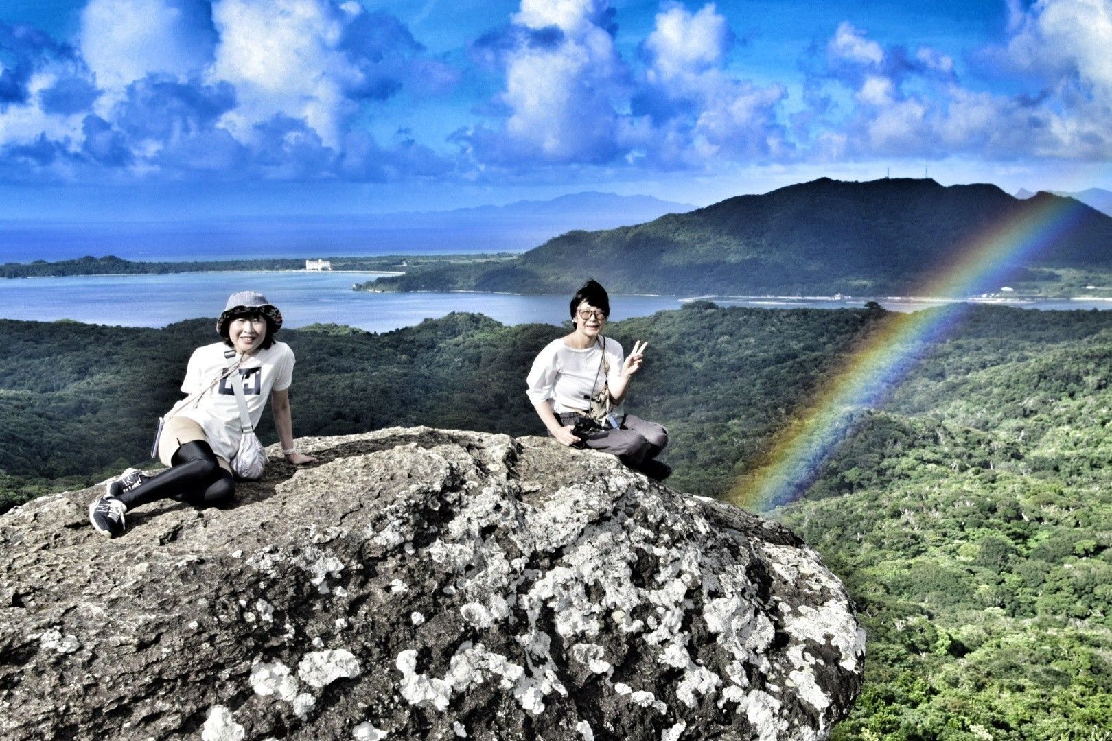 A couple enjoying a tour with Ishigaki Island Adventure Photo Tour KIBOU