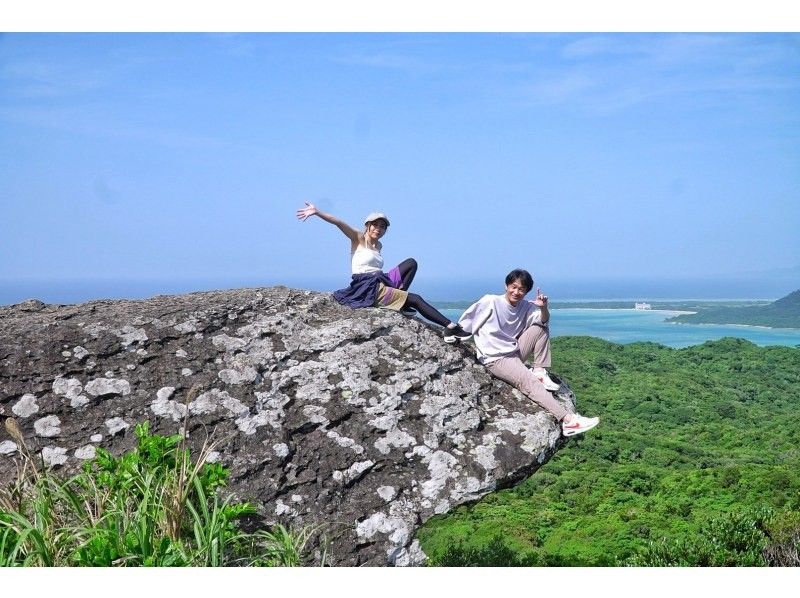秘境ミステリーフォトツアー☆手つかずの屋良部半島＆川平湾巡り☆冒険の始まり！人気スポット＆絶景テラスで美景を遊び尽くそう♪ミステリープラン☆の紹介画像