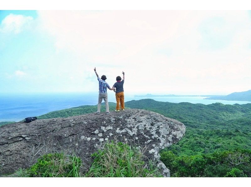 秘境ミステリーフォトツアー☆手つかずの屋良部半島＆川平湾巡り☆冒険の始まり！人気スポット＆絶景テラスで美景を遊び尽くそう♪ミステリープラン☆の紹介画像