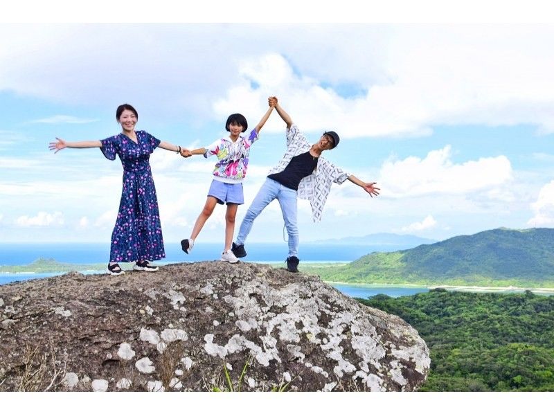 秘境ミステリーフォトツアー☆手つかずの屋良部半島＆川平湾巡り☆冒険の始まり！人気スポット＆絶景テラスで美景を遊び尽くそう♪ミステリープラン☆の紹介画像