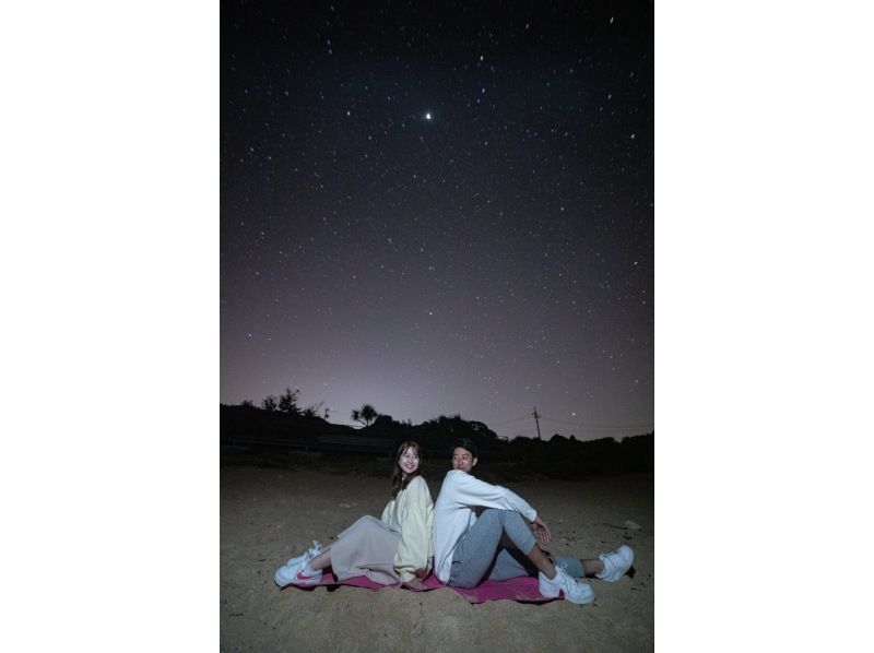 <Kouri Island, Okinawa> Starry sky photo and space walk in Kouri Island Each participant takes a photo with the stars in the background ☆彡 Spring sale is underwayの紹介画像
