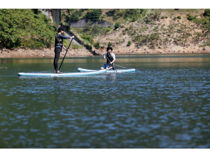 [Wakasa, Kumagawa] Adventure SUP tour at Lake Myojin 《Beginners welcome! SUP around the secluded lake!》の紹介画像