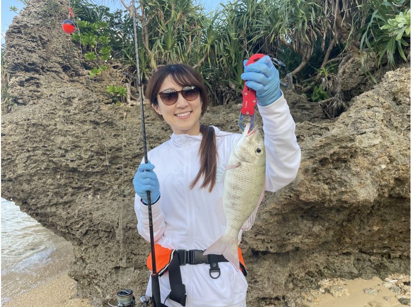 【石垣島・完全貸切】秘境ポイントで釣り体験！ご家族、初心者の方にオススメ！（完全サポート、手ぶらOK、写真無料プレゼント）の紹介画像