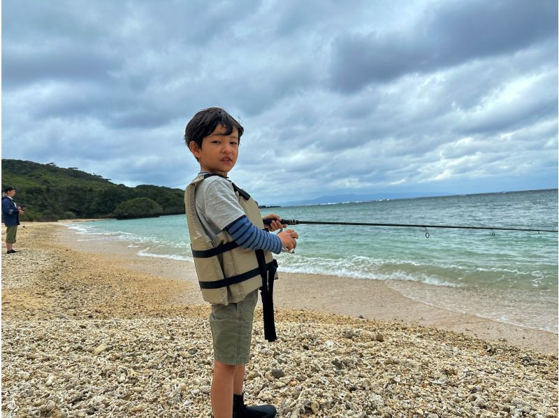 【石垣島・完全貸切】秘境ポイントで釣り体験！ご家族、初心者の方にオススメ！（完全サポート、手ぶらOK、写真無料プレゼント）の紹介画像