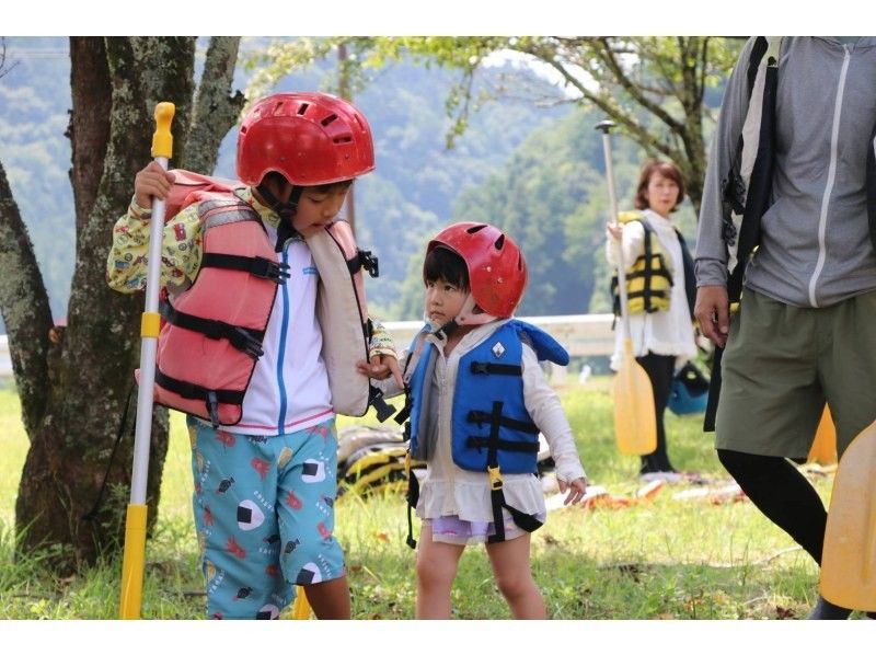 [Gifu Gujo Hachiman Nagaragawa] Recommended for families! ☆ Beginners welcome! 3 years old ~ Participation OK! Enjoy the Nagara River! Rafting tour PM courseの紹介画像