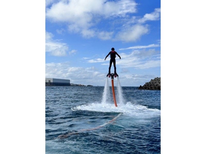 [โอกินาว่า นาฮะ กิโนวัน] ถ่ายภาพด้วยกล้อง 360° ฟรี ★ พร้อมให้เช่า GoPro! ฟลายบอร์ด + ชุดกิจกรรมทางทะเล 2 ชิ้น!!の紹介画像