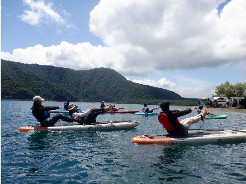 【山梨、富士五湖、西湖】人气活动！ SUP 瑜伽！の紹介画像