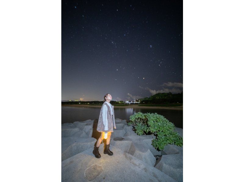 ＜Okinawa, Uruma City＞ Starry sky photo and space walk in Ikei Island or Undersea road + Hamahigaの紹介画像