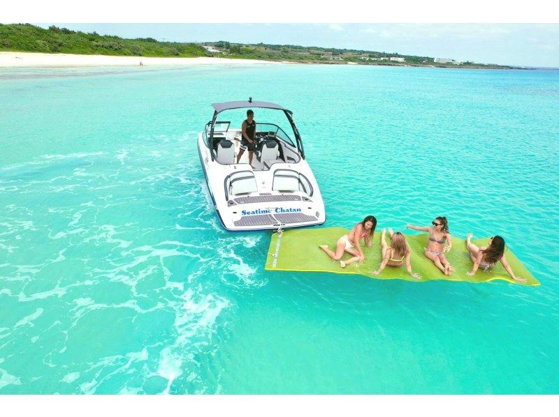 【沖縄・名護】１日完全貸切！！AR240ボート＆ジェットスキー！瀬底島&水納島プラン ！！マリンスポーツ遊び放題の紹介画像