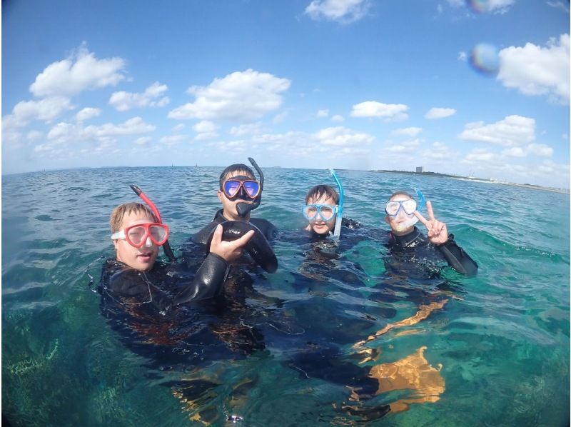 [Very close to Naha Airport] 5 minutes by boat! Snorkeling with beautiful coral colonies [2 hour course]の紹介画像