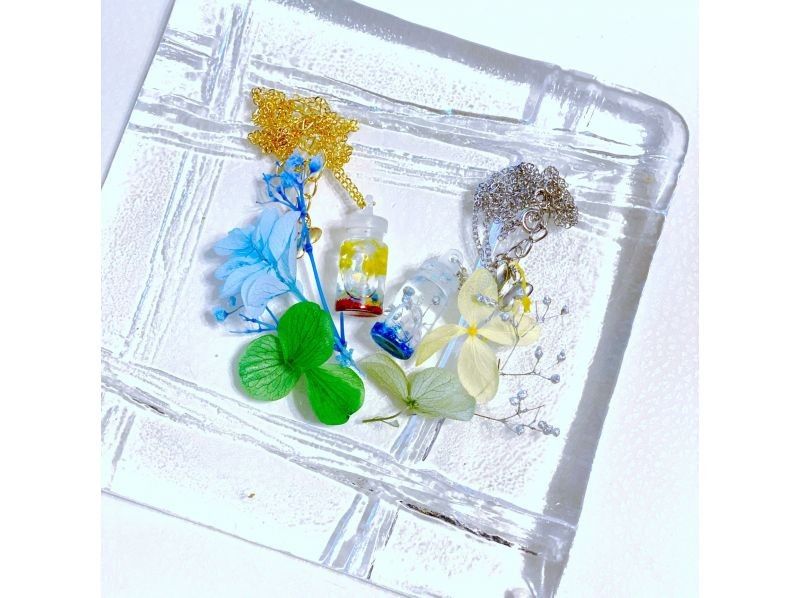 [Yokohama] Herbarium pendant making ♪ Private space, women, couples and pairs ◎ Access 2 minutes on foot from JR Yokohama station ◎の紹介画像